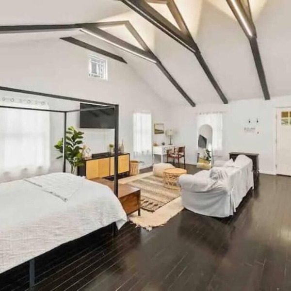 Cozy, private and modern Cottage