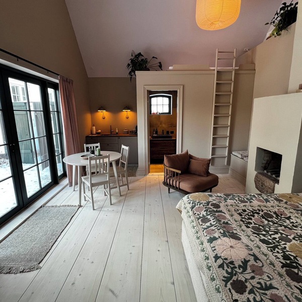 Cozy & Private Luxury Guesthouse, 30 min from Copenhagen