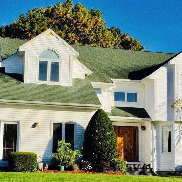 Cozy self-contained apartment with Private Entrance.