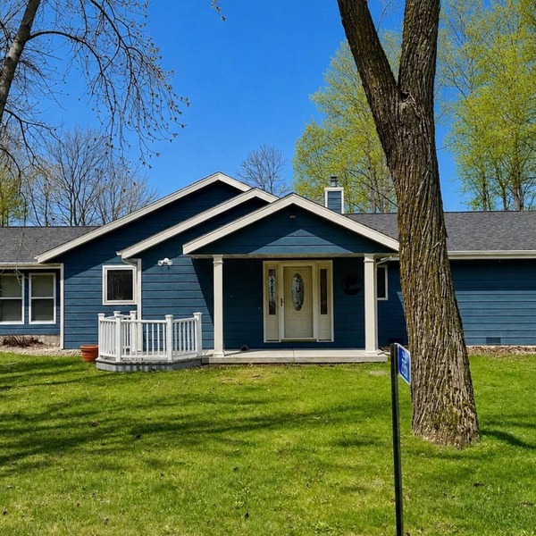 Cozy Shore Waterfront 3BR Retreat in Door County