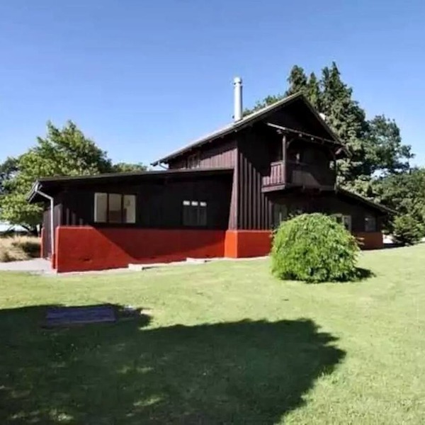 Cozy Springfield Getaway near Prime Ski and Climbing Routes in Canterbury, New Zealand