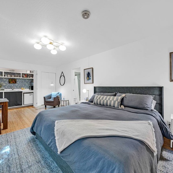 Cozy Studio 2 Blocks from Downtown Mill Valley