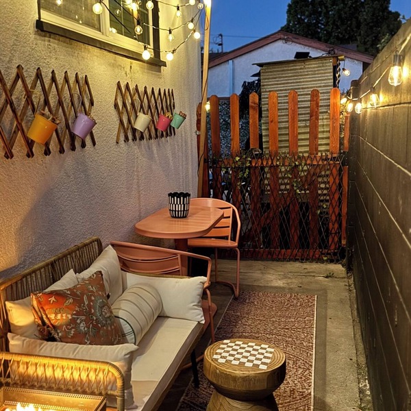 COZY STUDIO WITH PRIVATE PATIO AND HEATED POOL