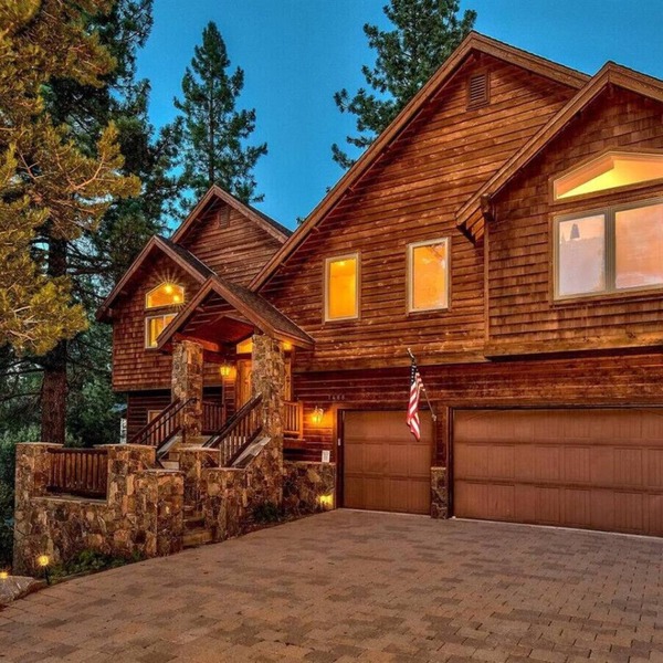 Cozy Tahoe Alpine Lodge