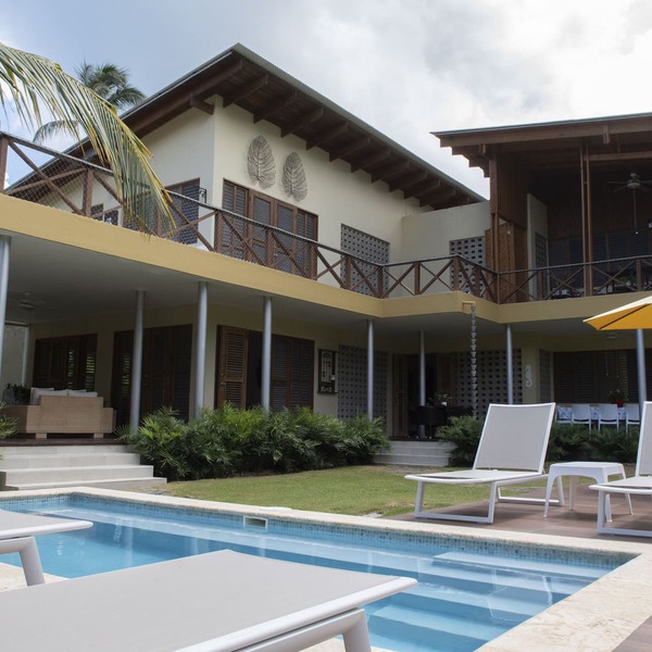 COZY & VERY COMFORTABLE VILLA JUST FOR YOU ! FAMILY FRIENDLY !