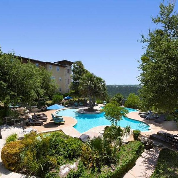 CozySuites Stunning 1BR Condo in Mountain Resort