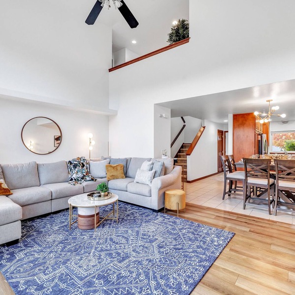 CR East River Drive House
