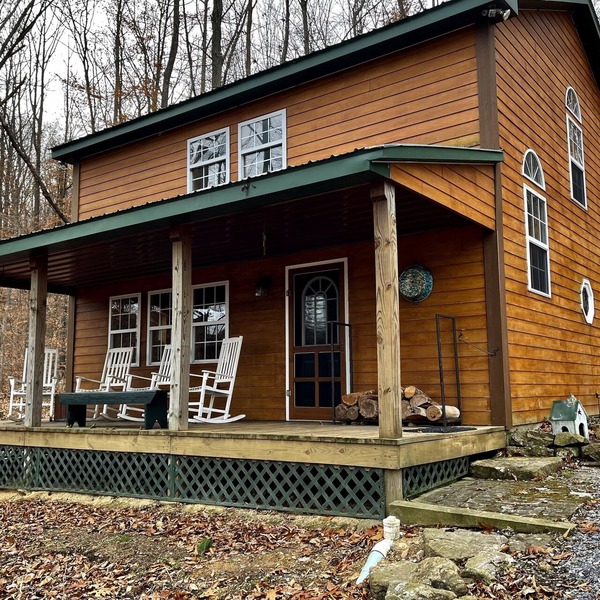 Creekside Cabin Vacation Rental