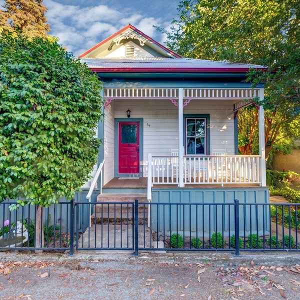 Creekside Home in Historic Sutter Creek