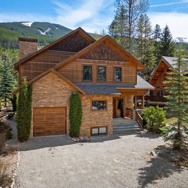 Creekside Lodge | Hot Tub | Ski-Out | Pool Table