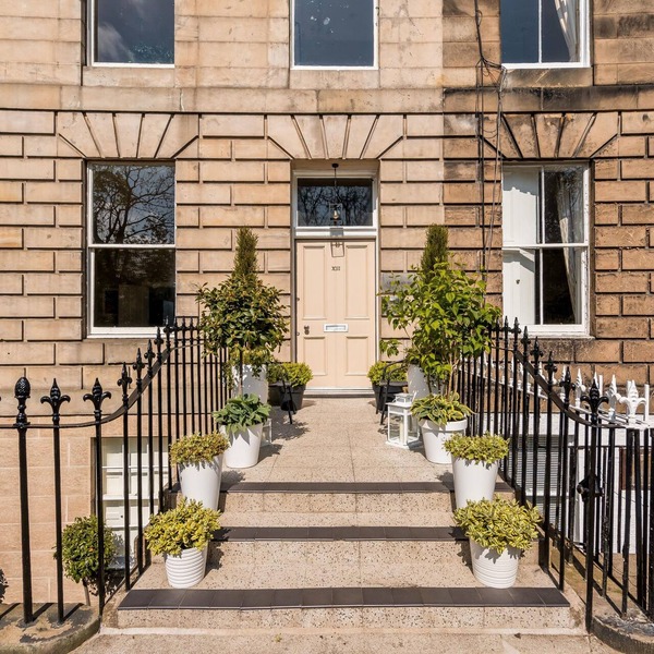 Crescent House