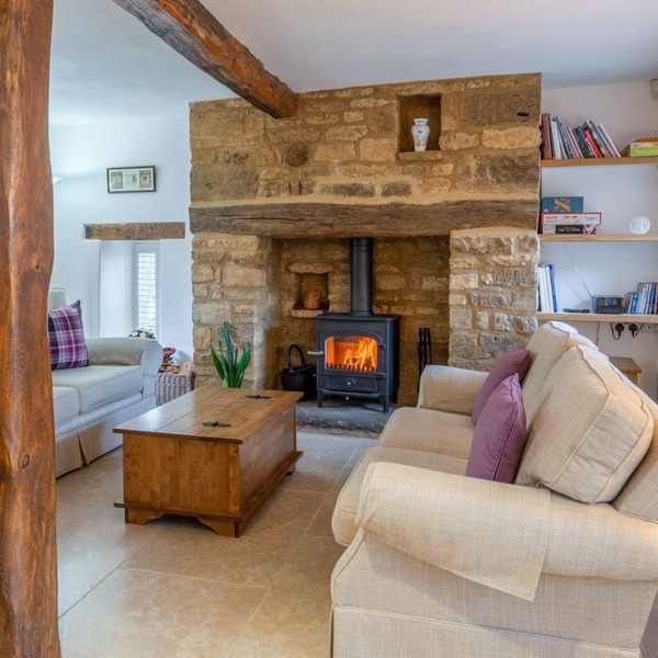 Crofter's Barn - sleeps 2 guests in 1 bedroom