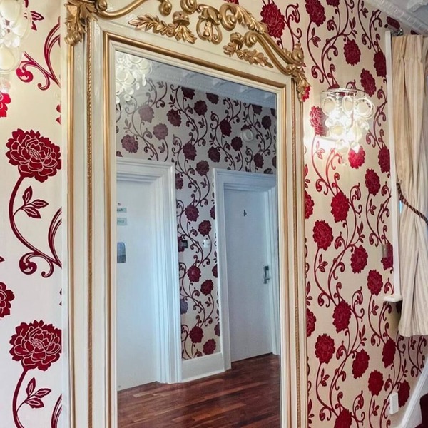 Crompton Guest House