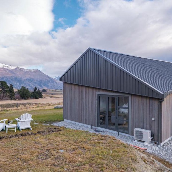 Crown Studio Rural Getaway - Arrow Junction Holiday Studio