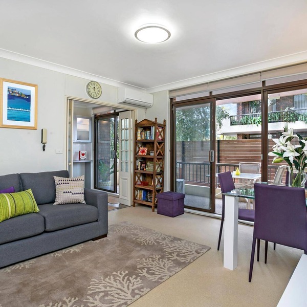 Crows Nest- CN016 Brook Street - Ground Floor 1BR with Patio Pool Near Crows Nest Dining Hub