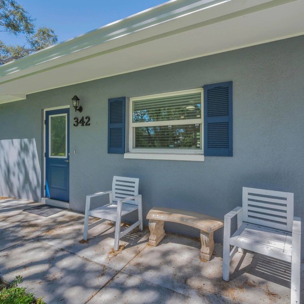 CRYSTAL BEACH GETAWAY-STEPS TO THE GULF