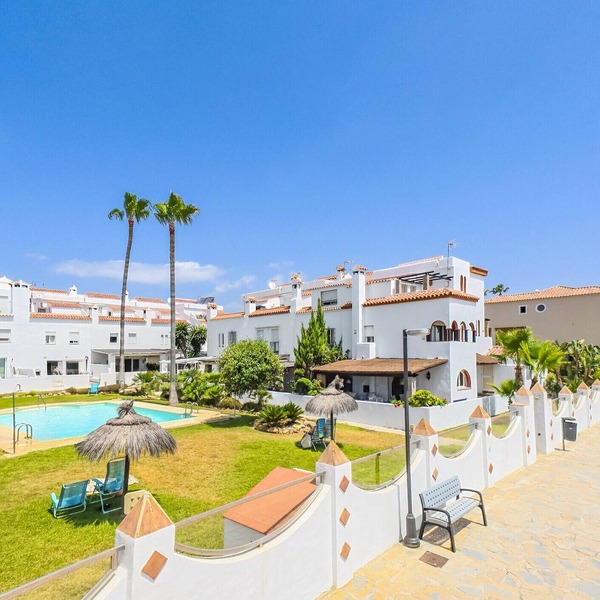 Cubo's Beachfront Marina de Casares House/Beachfront/parking/free wifi