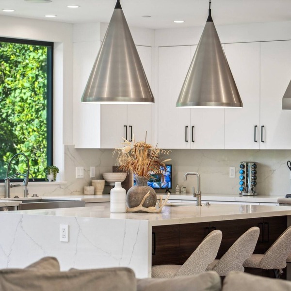 Curson Modern