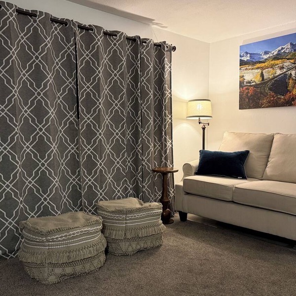 Custom 2-bedroom, Full kitchen. apartment located East Colorado Springs.