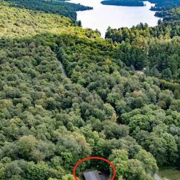 Custom log home in the Adirondack Mountains "The Ducks Nest"