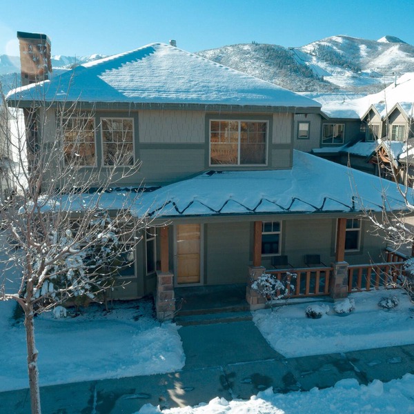 *Cute Comfortable Park City Condo* Sleeps 5