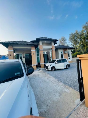 D Aur Poolvilla Seaview
