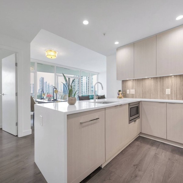 D8 - Bright & Modern 2BR with Stunning City Views