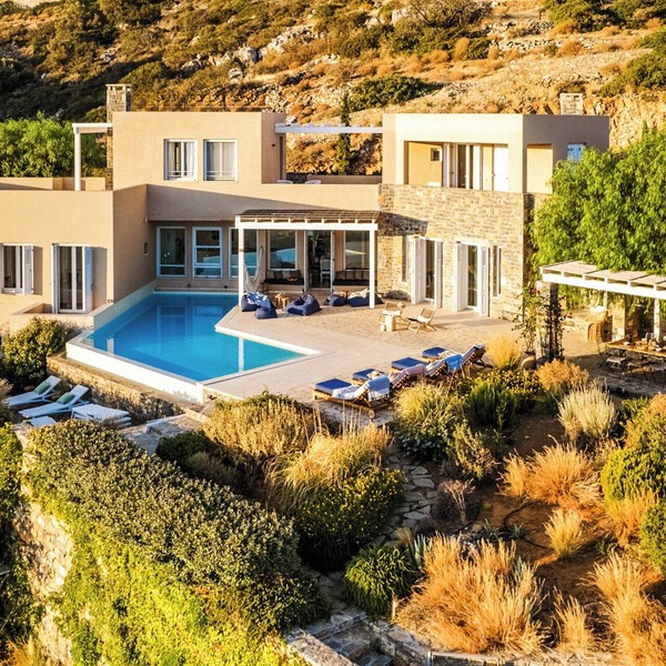 Daedalus Villa Elounda 5' to Beach 8 Bedrooms Heated Pool Hot Tub