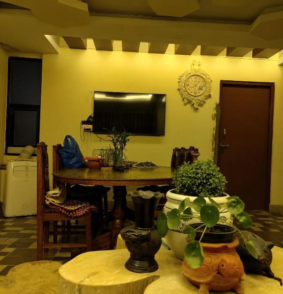Dahal abode