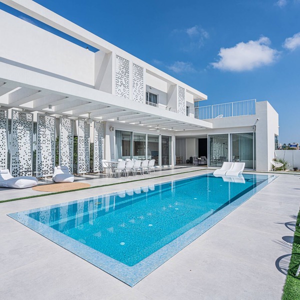 Danielle suite boutick