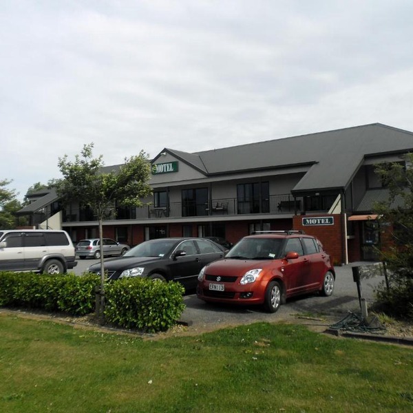 Darfield Motel
