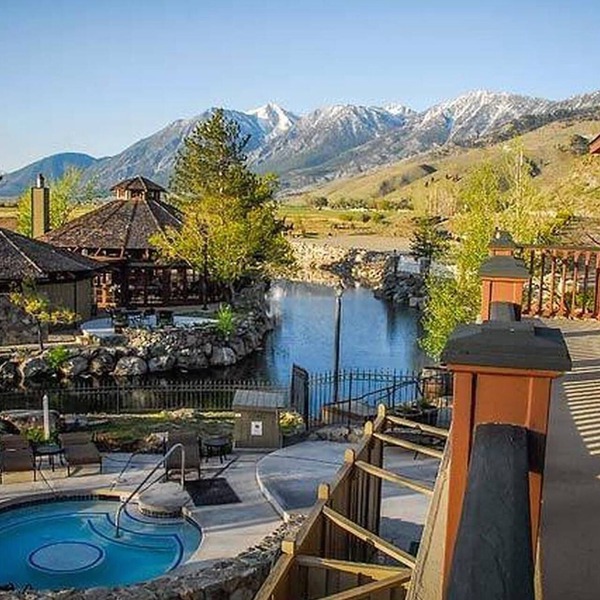 David Walley's Resort, 2br suite, Friday check-in