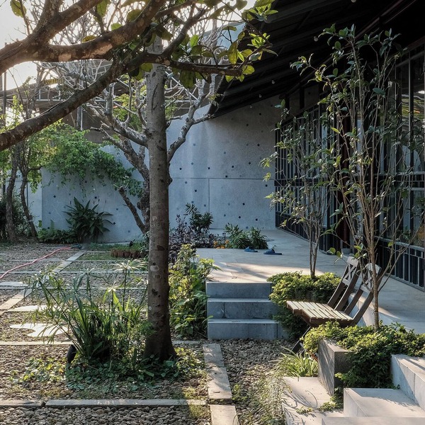 De Hué Space