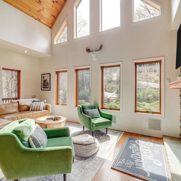 Deck + Scenic Views: Beech Mountain Cabin