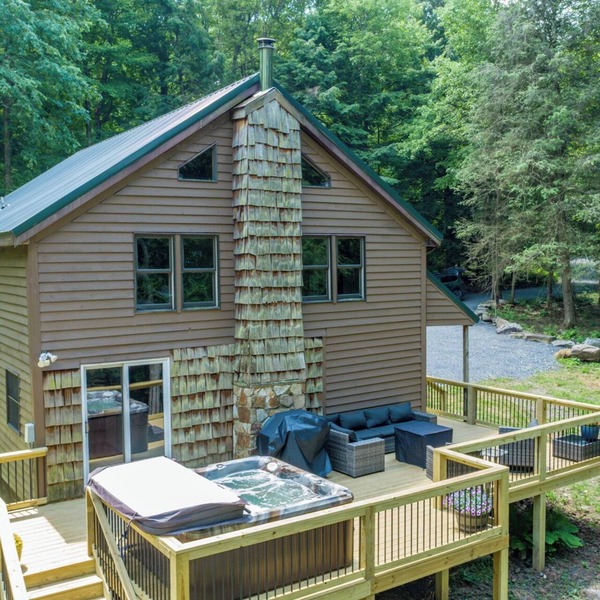 Deep Creek Cabin with Hot Tub + Fire Pit
