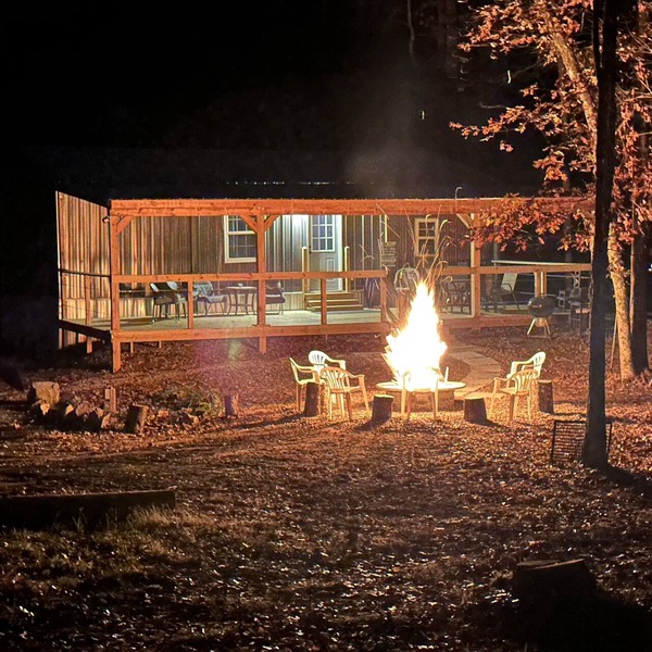 Degray Lake Cabin with kayaks available upon request