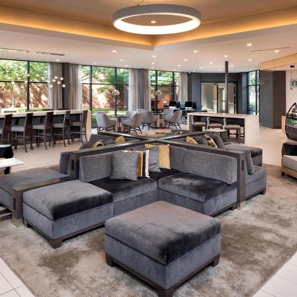 Delta Hotels by Marriott Minneapolis Northeast
