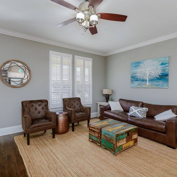Deluxe downtown Tallahassee condo; great value!