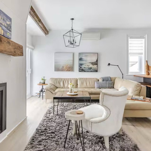 Deluxe Loft with Stunning Water - Free On-Site EV Charging