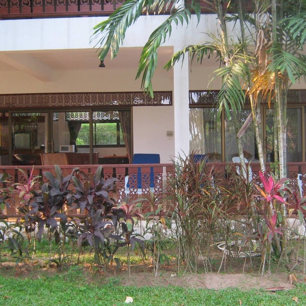 Deluxe, Spacious Beachside one Bedroom Apartment