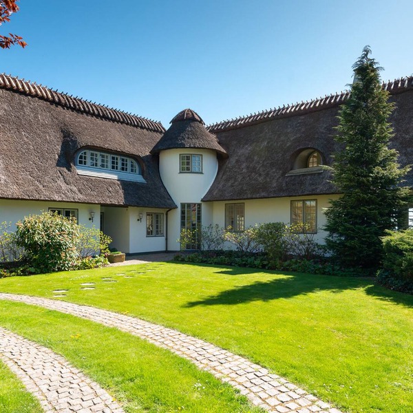 Denmark Thatched Villa with Sea Views & Forest Walks