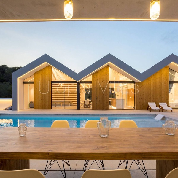 Design, comfort, and Mediterranean lifestyle 5 mn to Sitges!