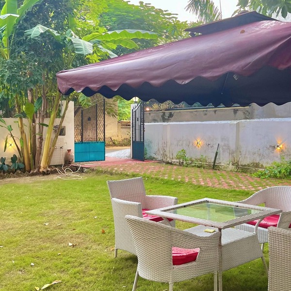 Devmad Homestay cozy villa Tranquil 2-bedroom villa in Greater Noida with AC