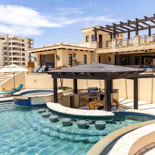 Diamante Beach Estate Villa-Private Resort-Style Escape on Golf Course