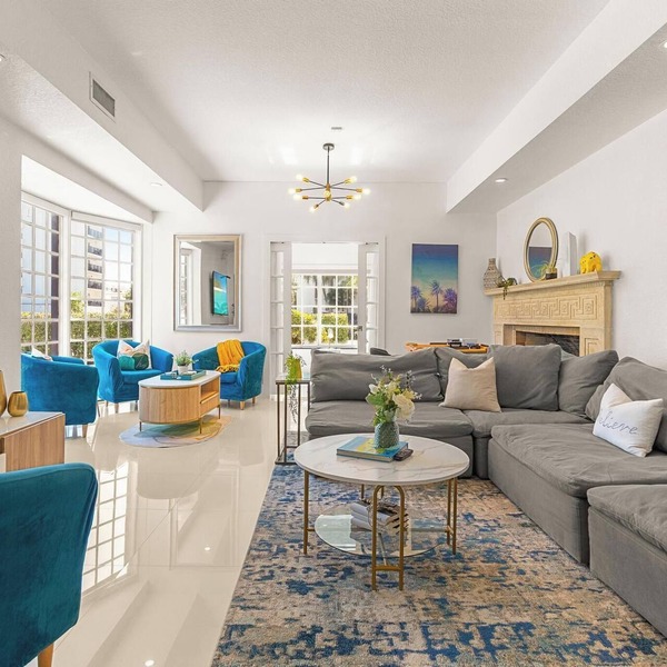DIAMOND GREAT VILLA FOR LARGE GROUPS IN THE HEART OF SOUTH BEACH!