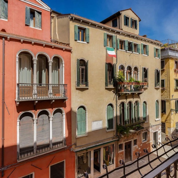 Dimora Samuele - Six Bedroom Villa, Sleeps 12