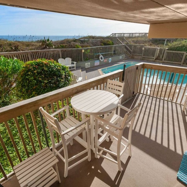 Direct Ocean Front 2BR w/Pool
