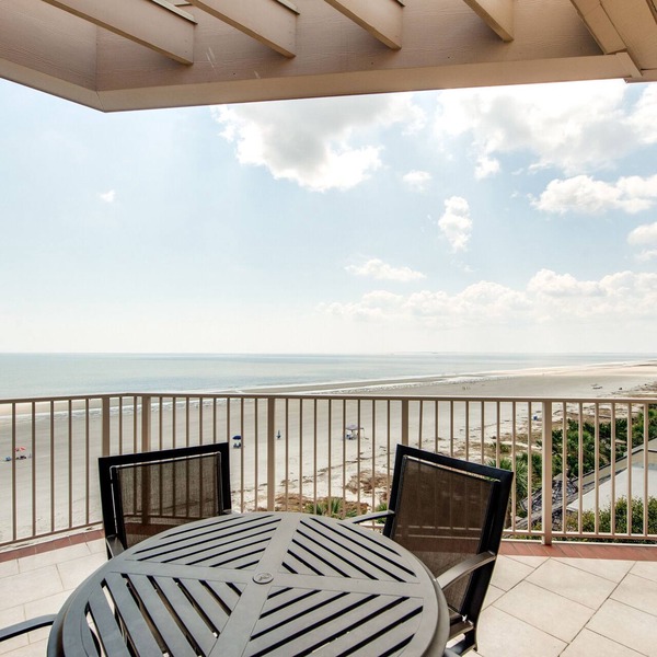 Direct OCEANFRONT Stunning Top Floor Turtle Lane Condo with Multiple Pools!
