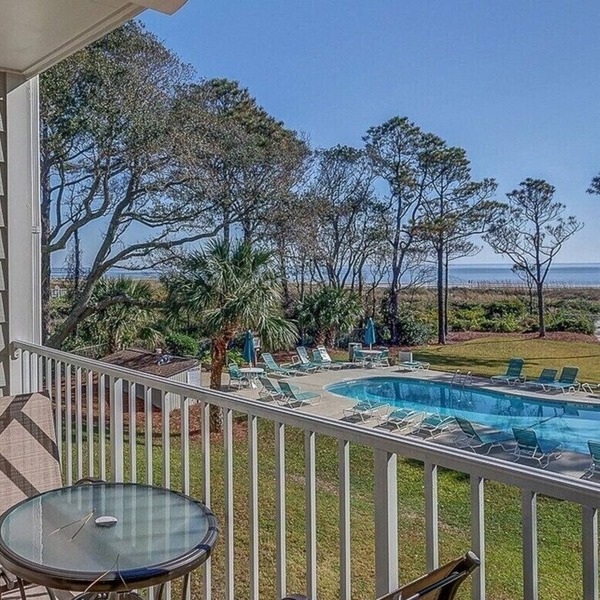 ⭐Direct Oceanfront Private Villa - w/Pool and Beach view-Walk to Coligny Plaza⭐