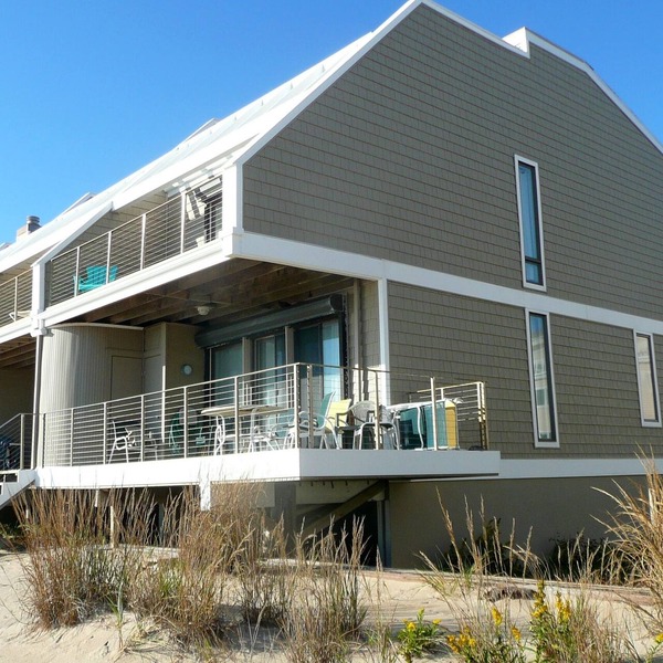 Direct Oceanfront Townhouse on Private Beach-Year Round, 5 Bedrooms, Sleeps 12.
